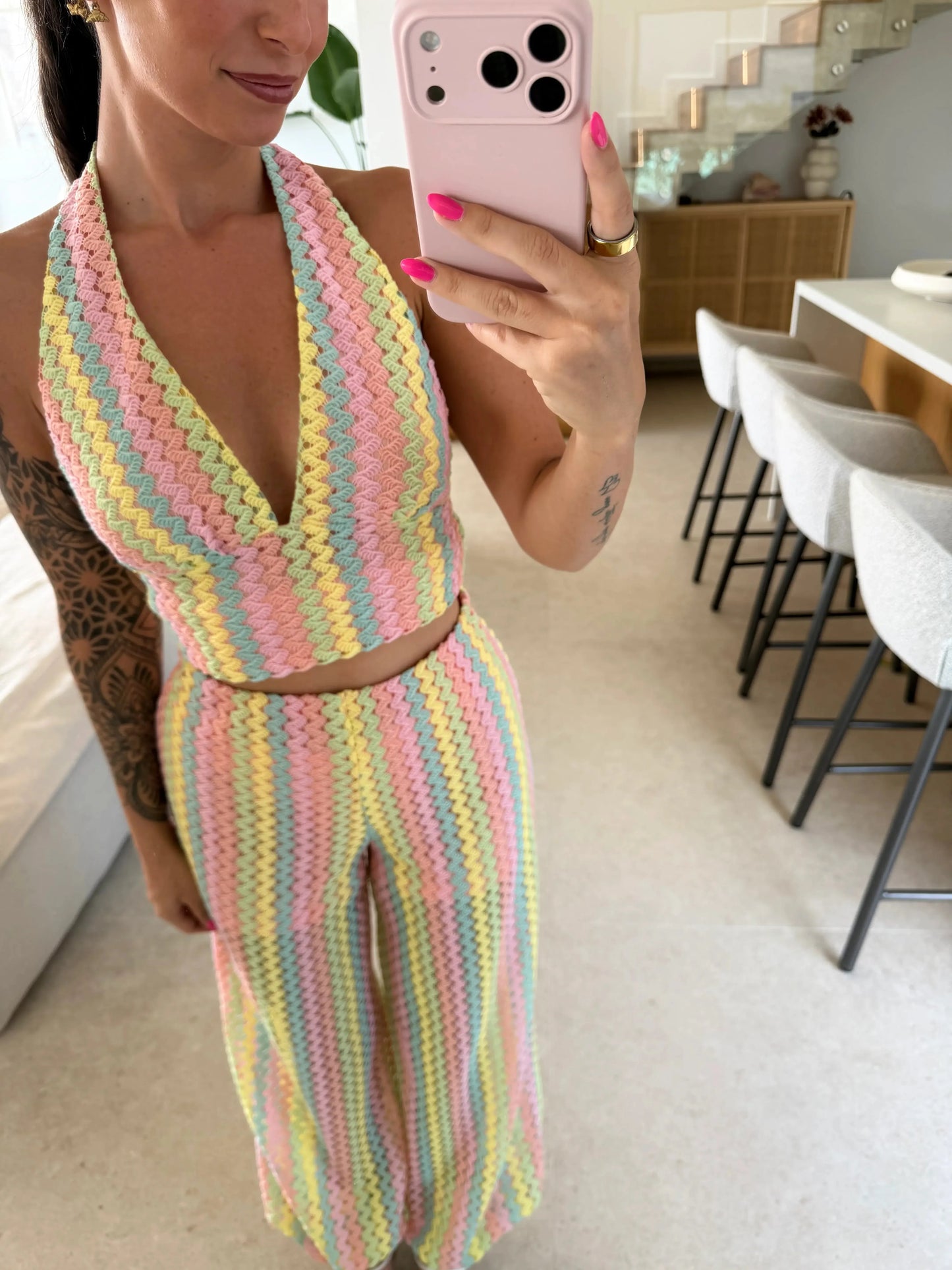 Neckholder Top im Häkel-Look – Rosa