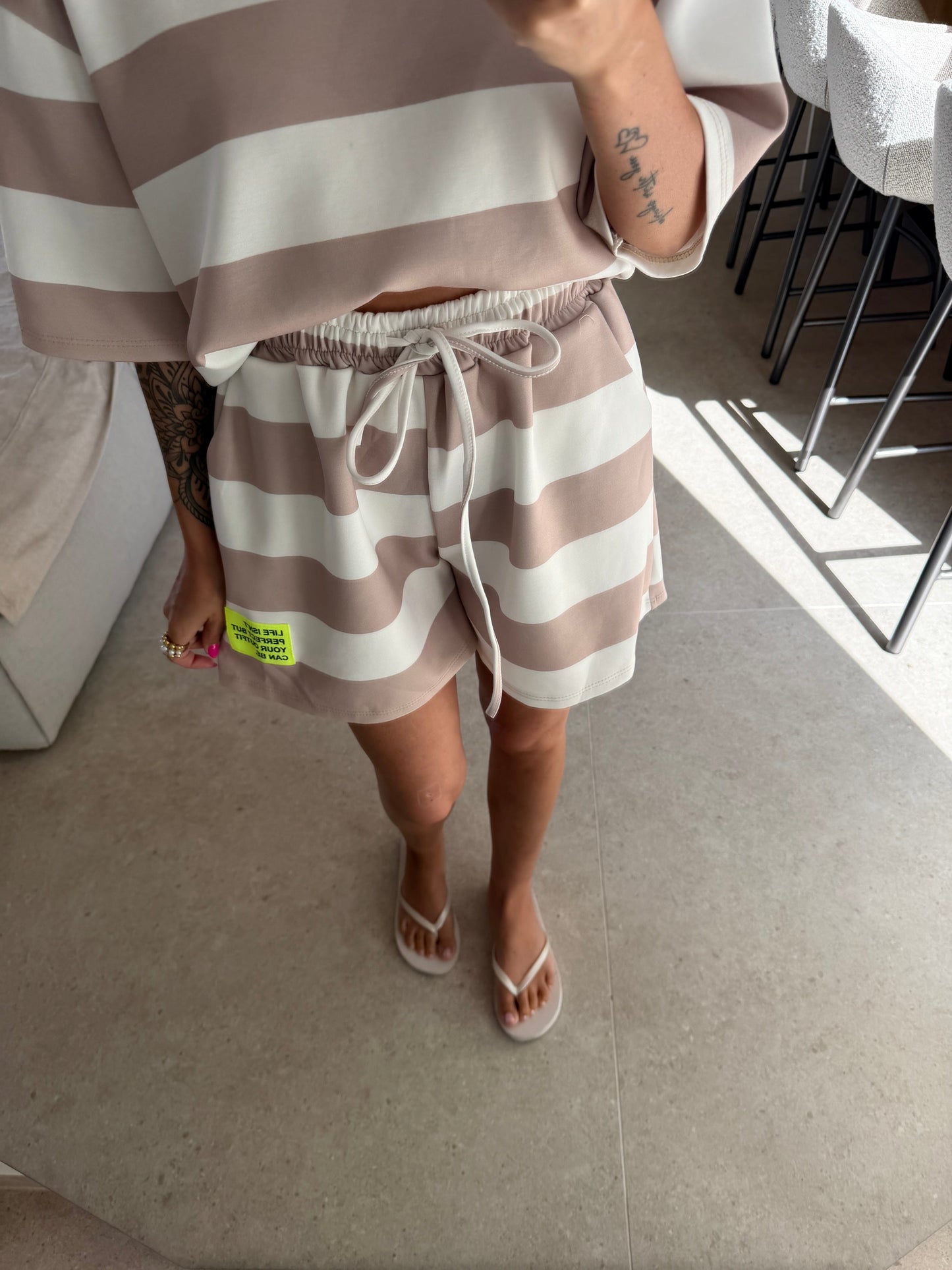 Streifen Shorts – Taupe/Beige
