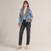 Chaqueta Vaquera con Pelo + Botines Vaqueros Tacón Alto - vista frontal