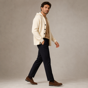 Cárdigan Velaria Atelier + Mocasines Elowen Soft Knit - vista lateral izquierda