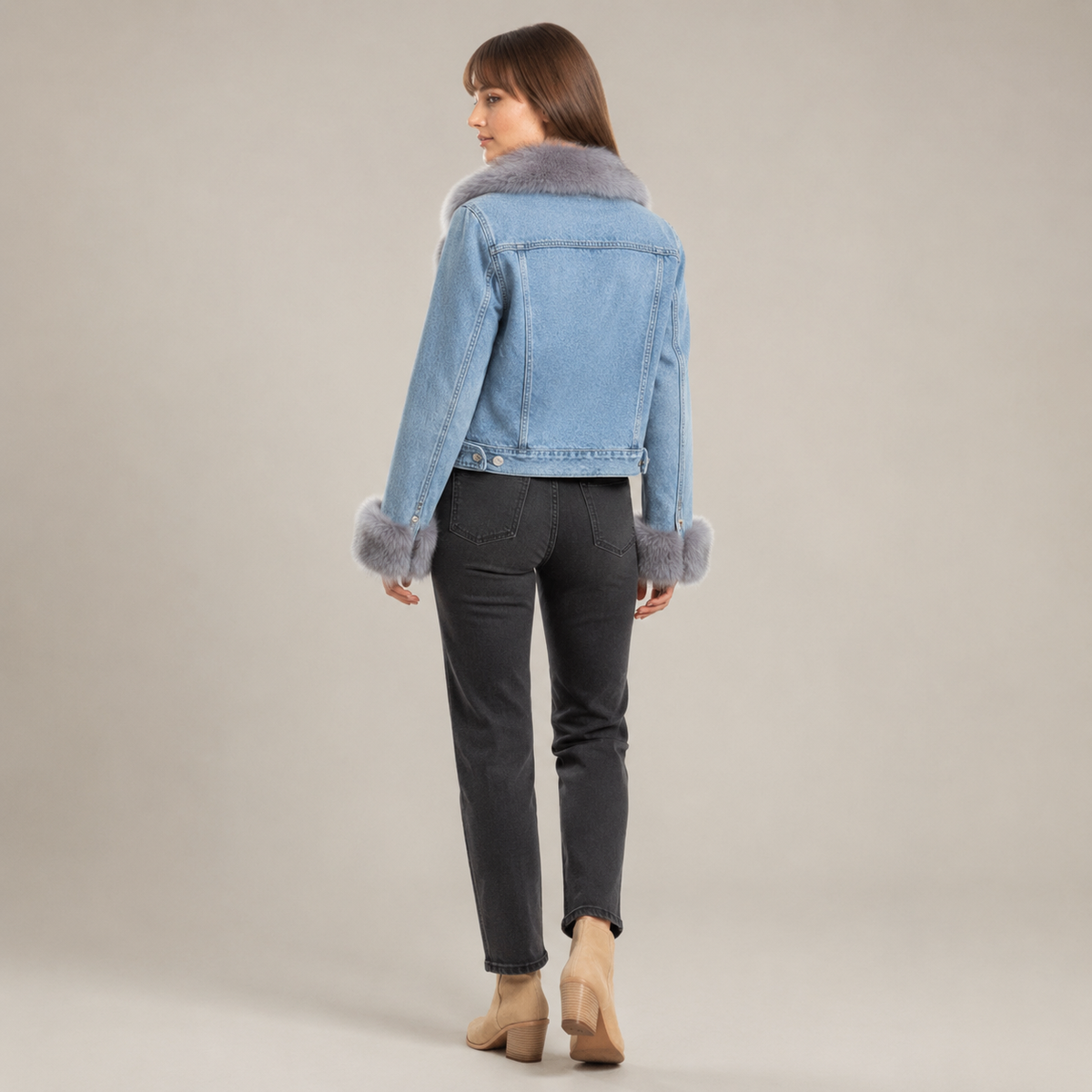 Chaqueta Vaquera con Pelo + Botines Vaqueros Tacón Alto - vista trasera