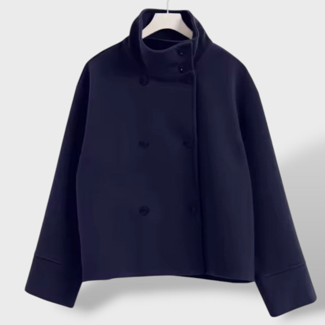 Elise | Cazadora corta de lujo, abrigo de invierno, detalle de tela | Moda Acosta