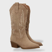 Sofía | Botas cowboy de mujer con bordado y tacón bajo, Tacones, vista frontal | Moda Acosta