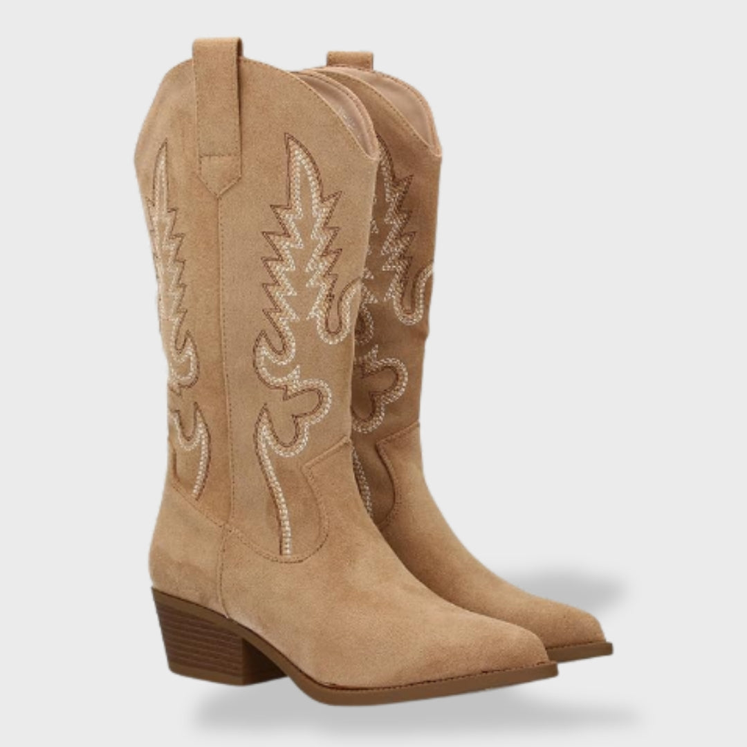 Sofía | Botas cowboy de mujer con bordado y tacón bajo, Tacones, detalle de tela | Moda Acosta