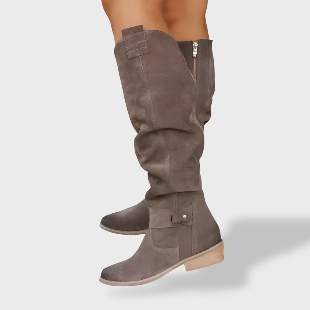 Valeria | Botas Elegantes de Piel de Alta Calidad para Mujer, botas de moda, primer plano | Moda Acosta