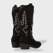 Sofía | Botas cowboy de mujer con bordado y tacón bajo, Tacones, combinación de outfit | Moda Acosta
