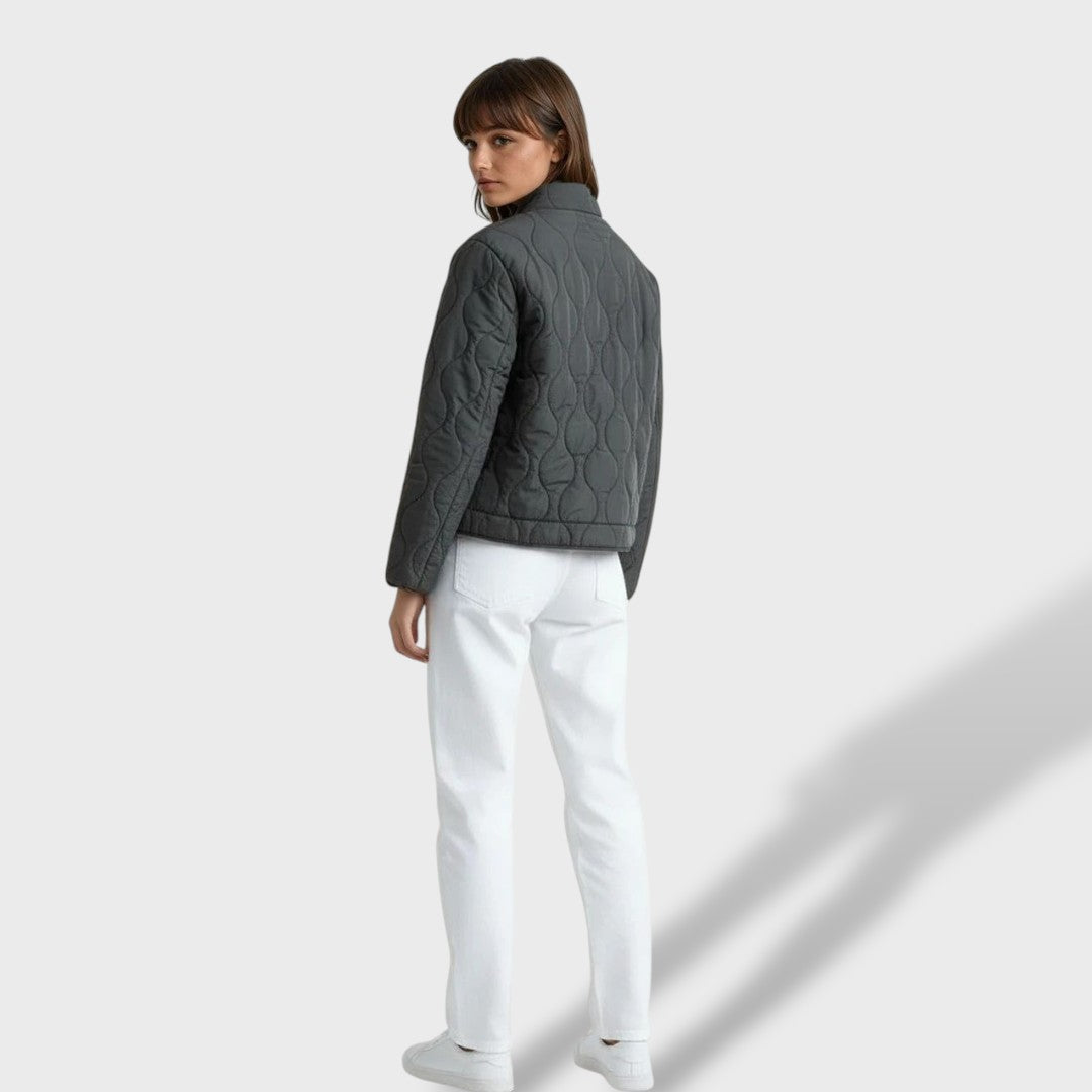 Isabel | Chaqueta de Invierno para Mujer - Estilo Sofisticado y Confort Superior, abrigo de invierno, vista trasera | Moda Acosta