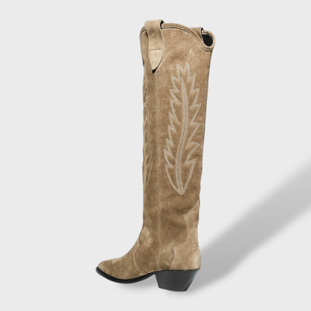 Botas Cowboy Altas Mujer de Ante Bordadas, botas de moda, vista trasera | Moda Acosta