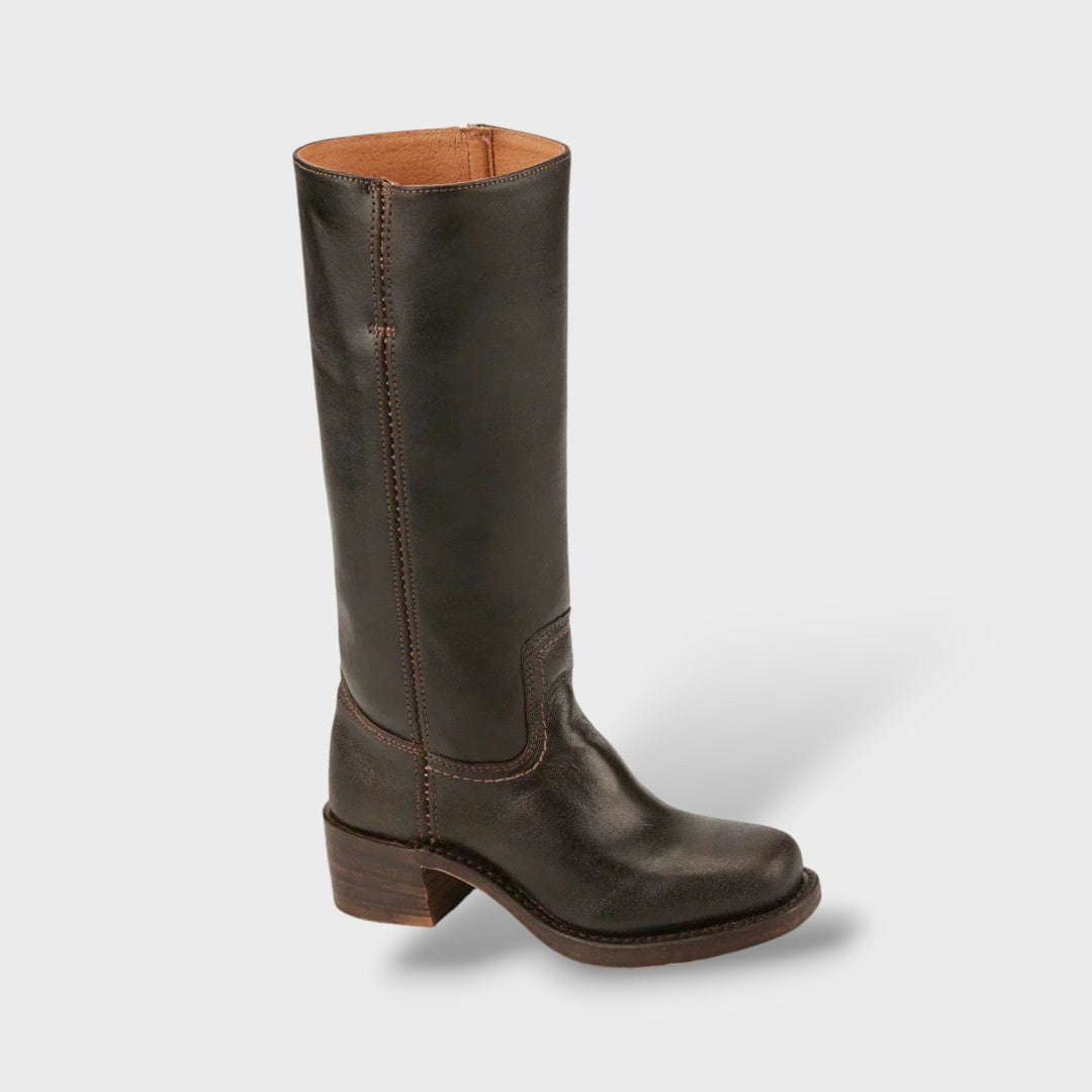 Botas Altas Elegantes con Suela Estructurada, botas de moda, look completo | Moda Acosta