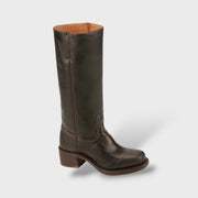 Botas Altas Elegantes con Suela Estructurada, botas de moda, look completo | Moda Acosta