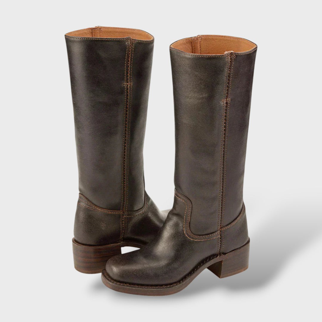 Botas Altas Elegantes con Suela Estructurada, botas de moda, vista frontal | Moda Acosta