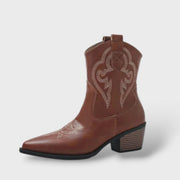 Botas retro bordadas con tacón ancho, Tacones, vista frontal | Moda Acosta