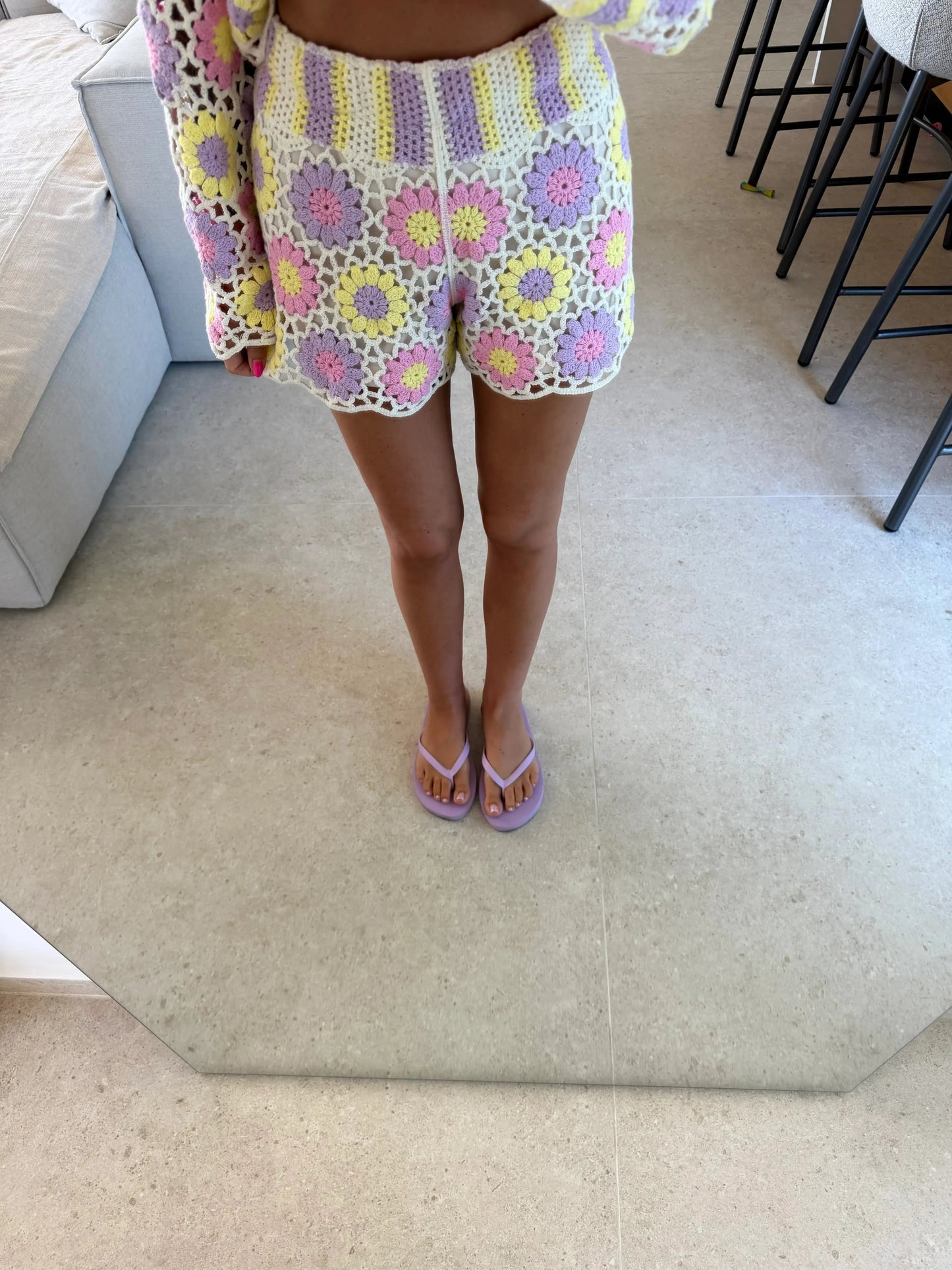 Blumen Häkel Shorts – Creme/Bunt