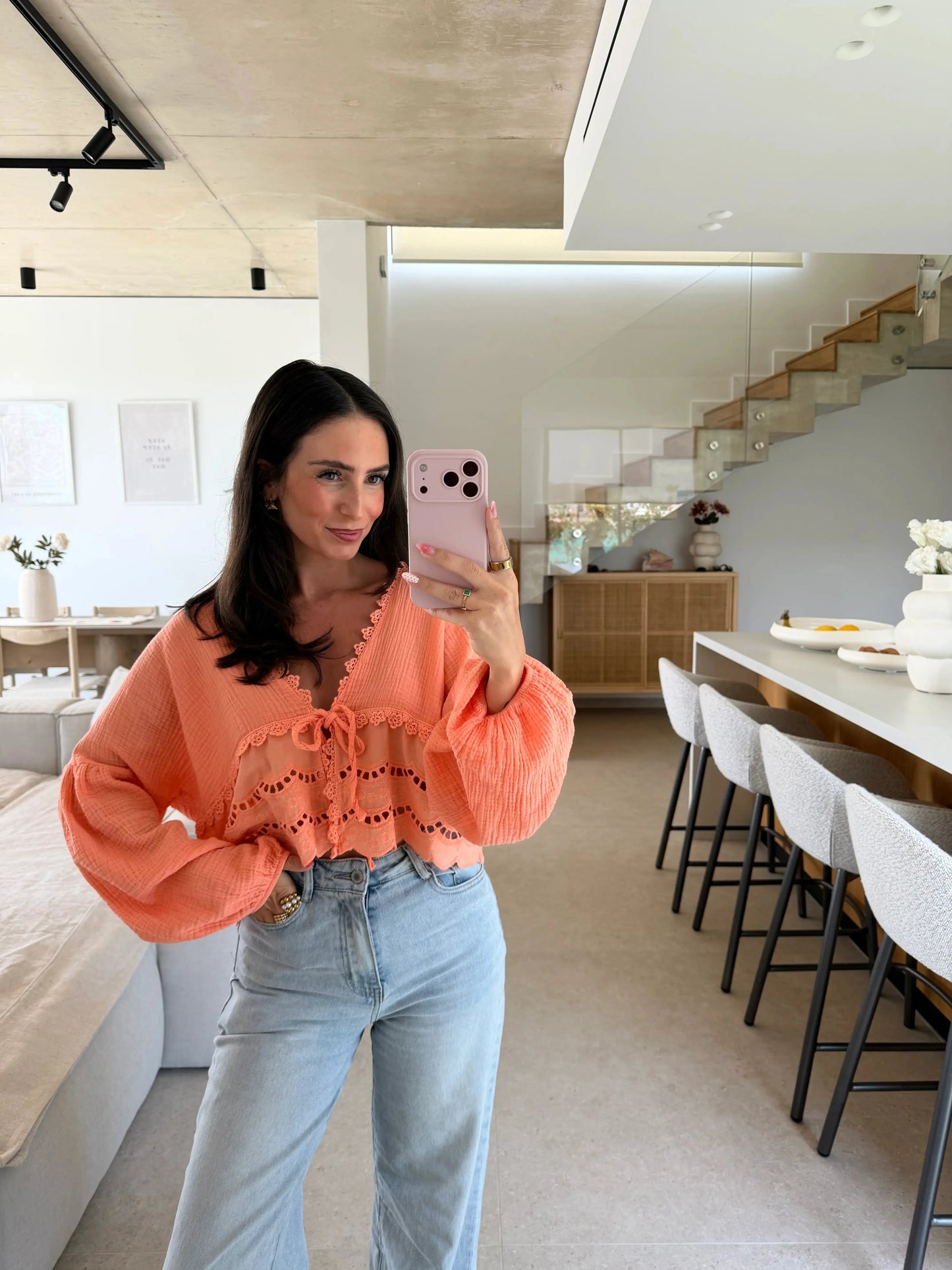 Bluse mit Stickerei – Apricot