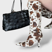Botas Altas de Cuero Mujer Estilo Cowboy, botas de moda, primer plano | Moda Acosta