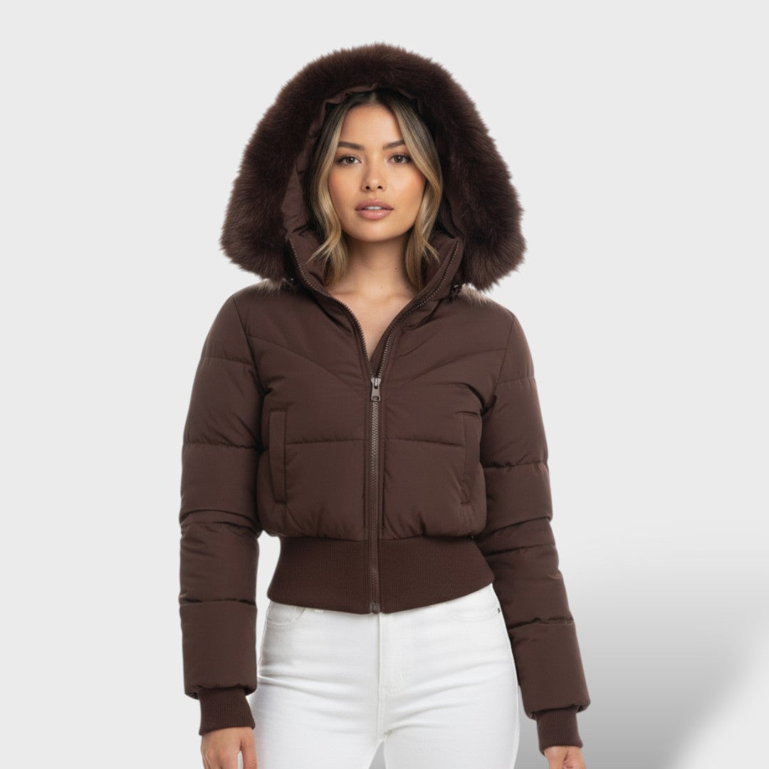 Chaqueta corta con capucha y piel sintética, abrigo de invierno, vista frontal | Moda Acosta