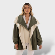 Trench elegante de algodón encerado resistente al agua, abrigo de invierno, vista frontal | Moda Acosta