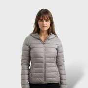 Chaqueta Acolchada Ligera de Plumas Mujer, abrigo de invierno, vista lateral | Moda Acosta