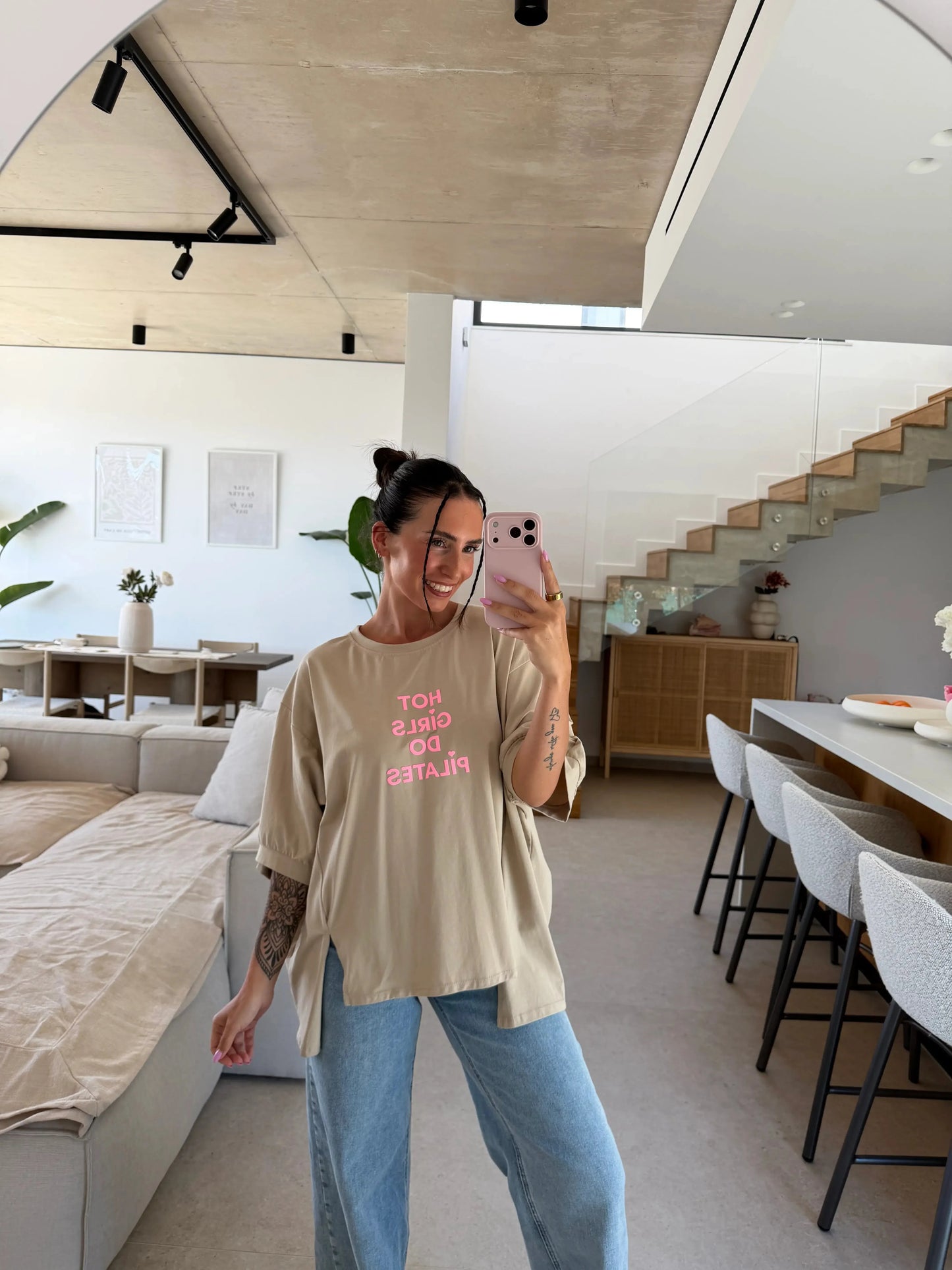 Hot Girls Do Pilates T-Shirt - Beige