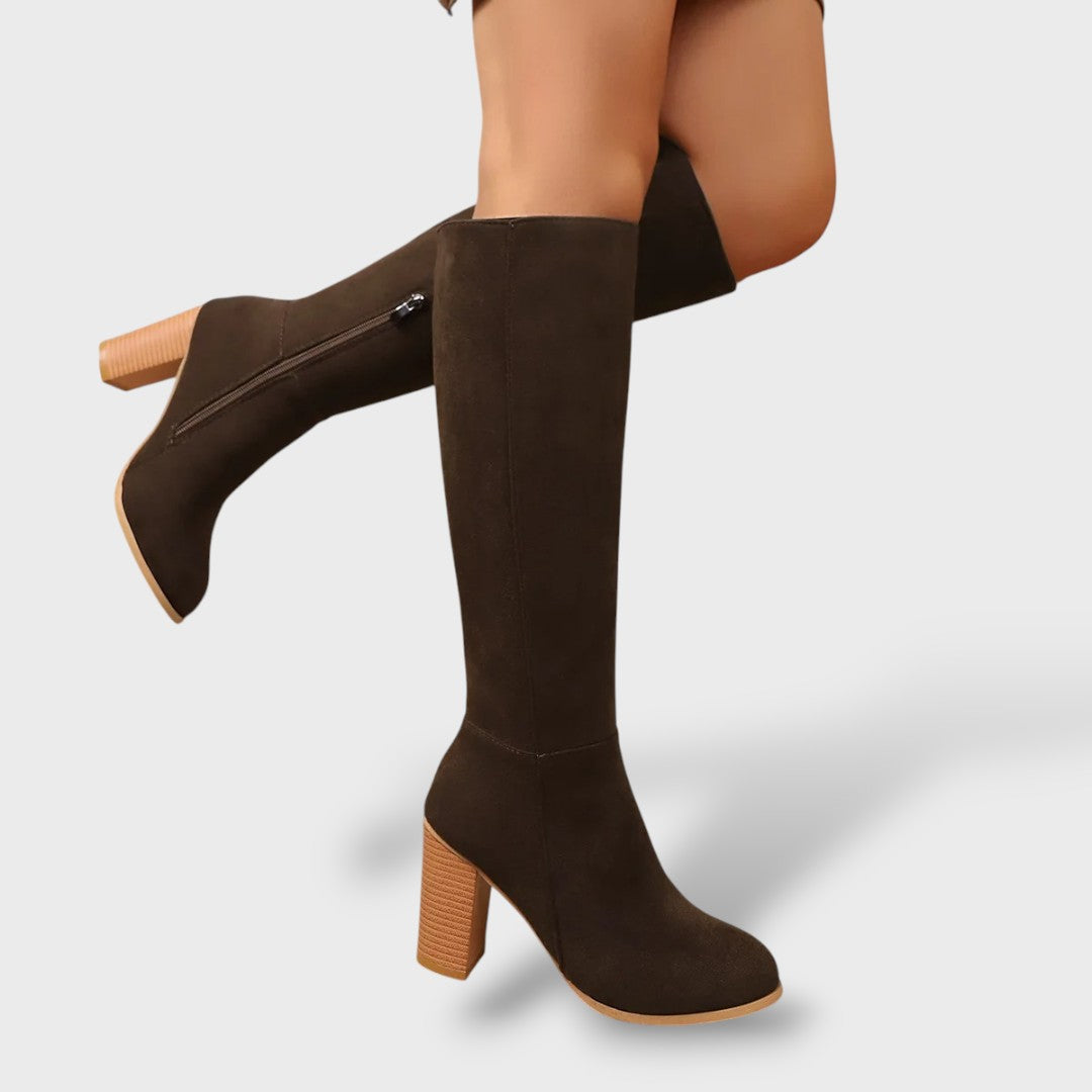 Botas Cowboy Mujer Ante Tacón Alto, Tacones, primer plano | Moda Acosta