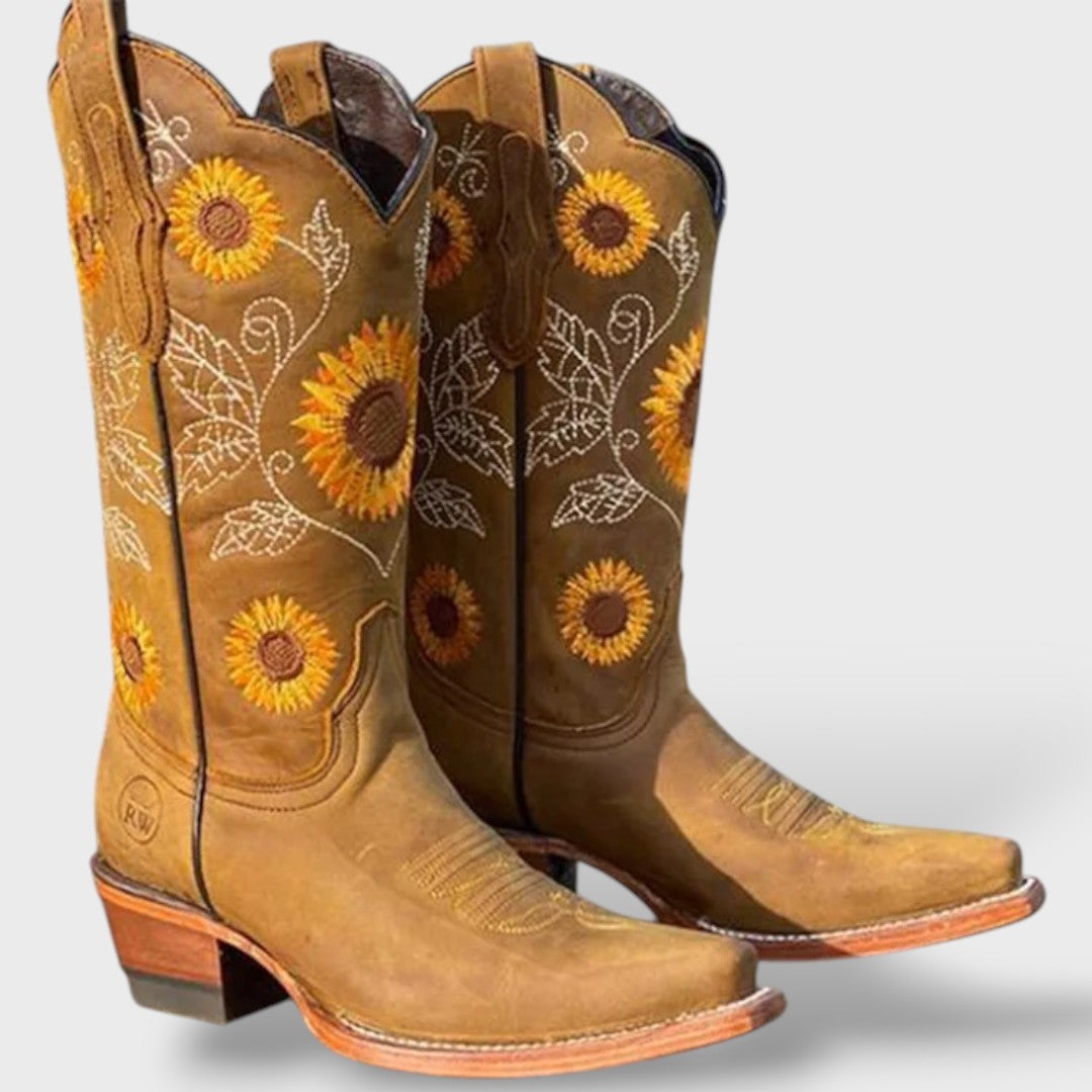 Botas Mujer Otoño Invierno Bordadas Tacón Grueso, Tacones, vista frontal | Moda Acosta