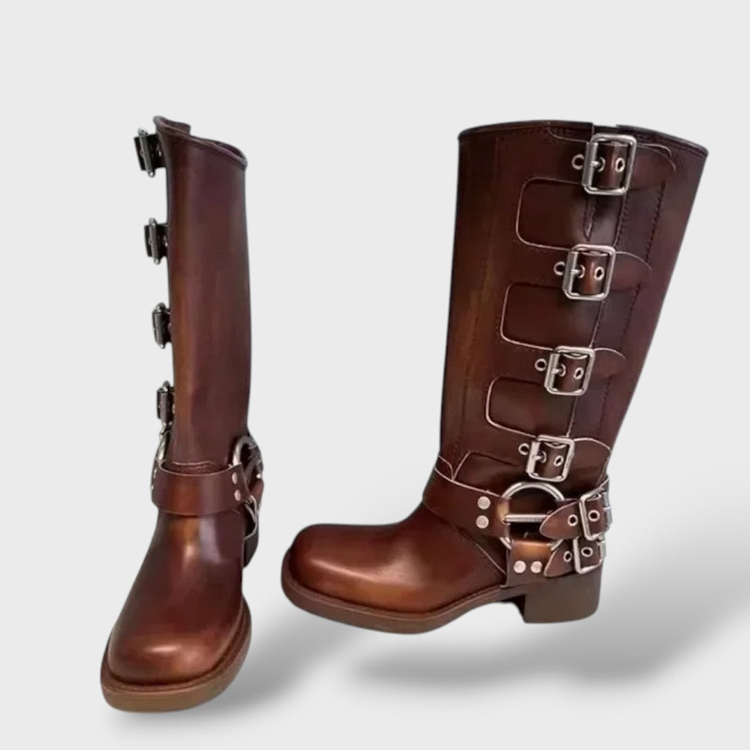 Botas Vintage de Cuero Mujer, botas de moda, look completo | Moda Acosta