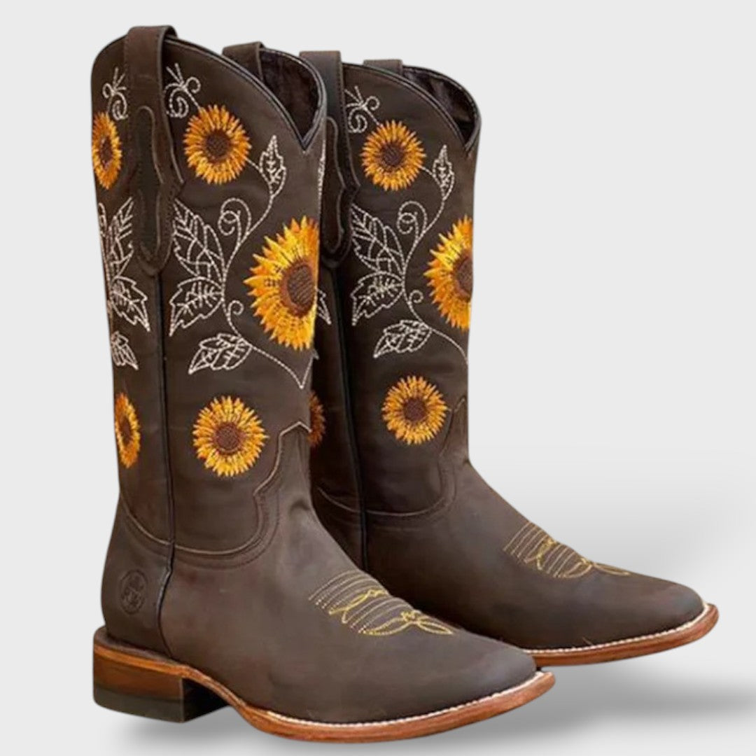 Botas Mujer Otoño Invierno Bordadas Tacón Grueso, Tacones, vista lateral | Moda Acosta