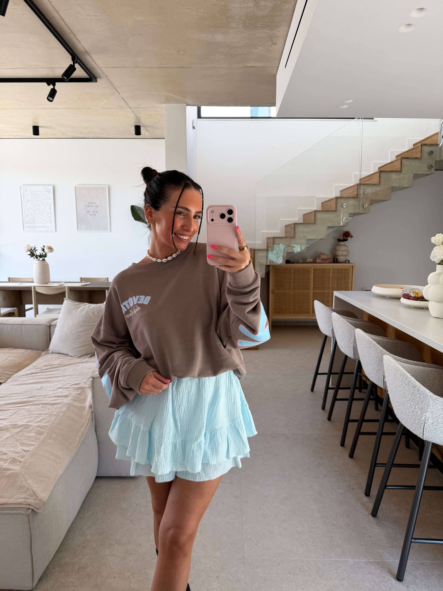 Oversized Sweatshirt „Devotion“ – Taupe