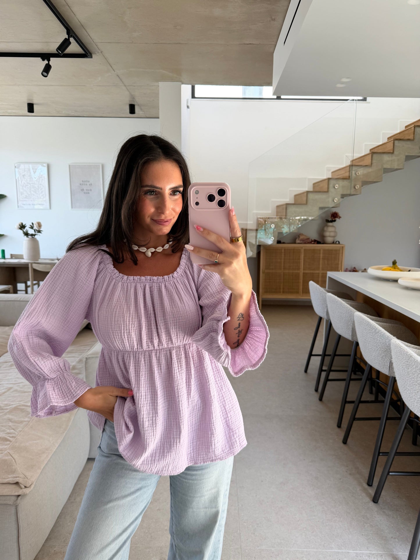 Off-Shoulder Musselin Bluse – Flieder