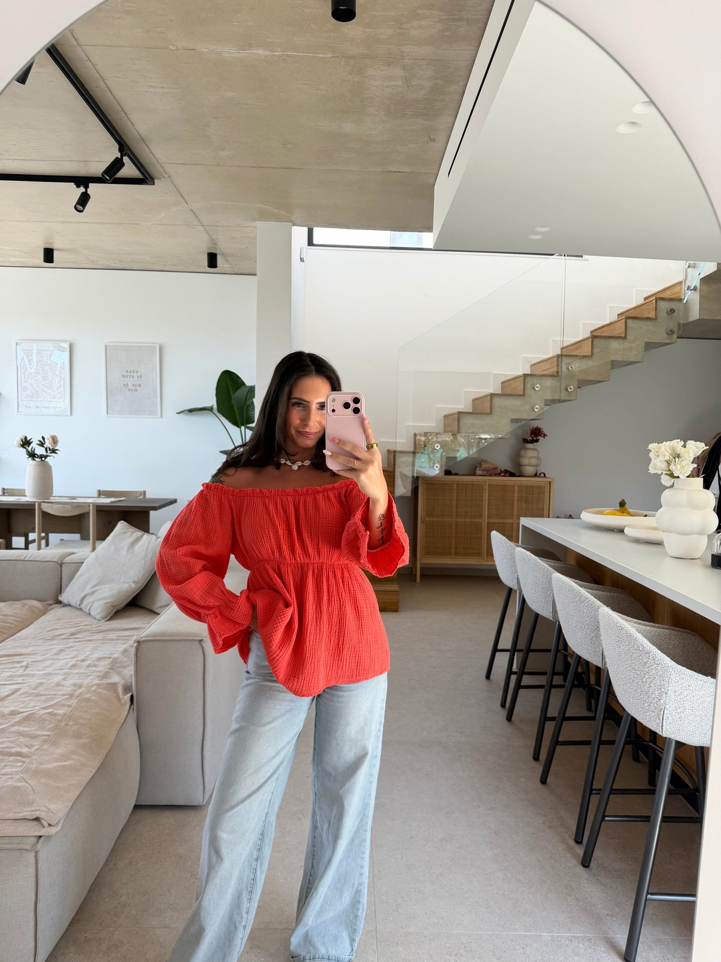 Off-Shoulder Musselin Bluse – Koralle