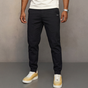 Elowen Velvet, pantalón de moda, vista frontal | Moda Acosta