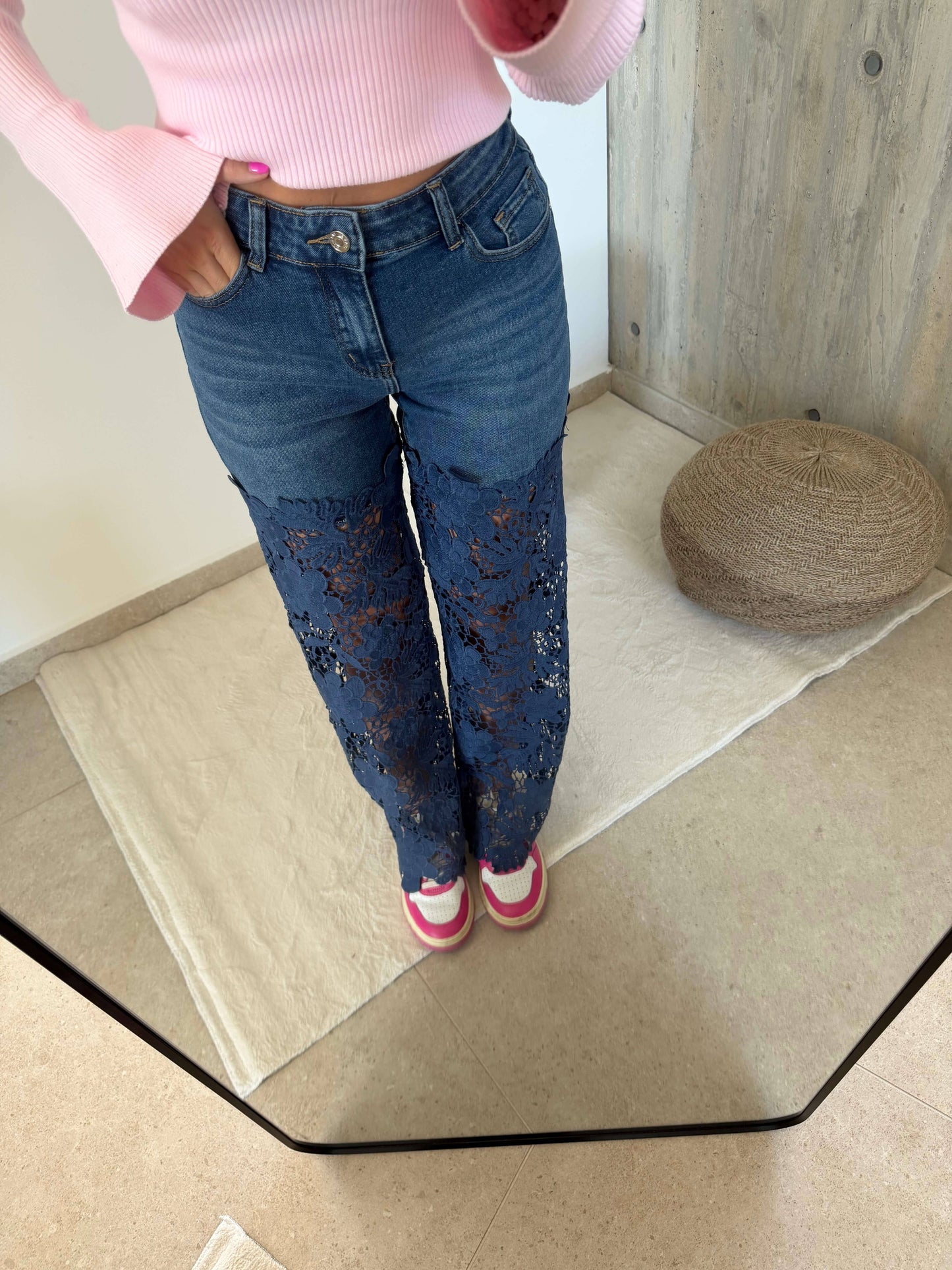 Straight Jeans mit Spitzen-Details – Blau
