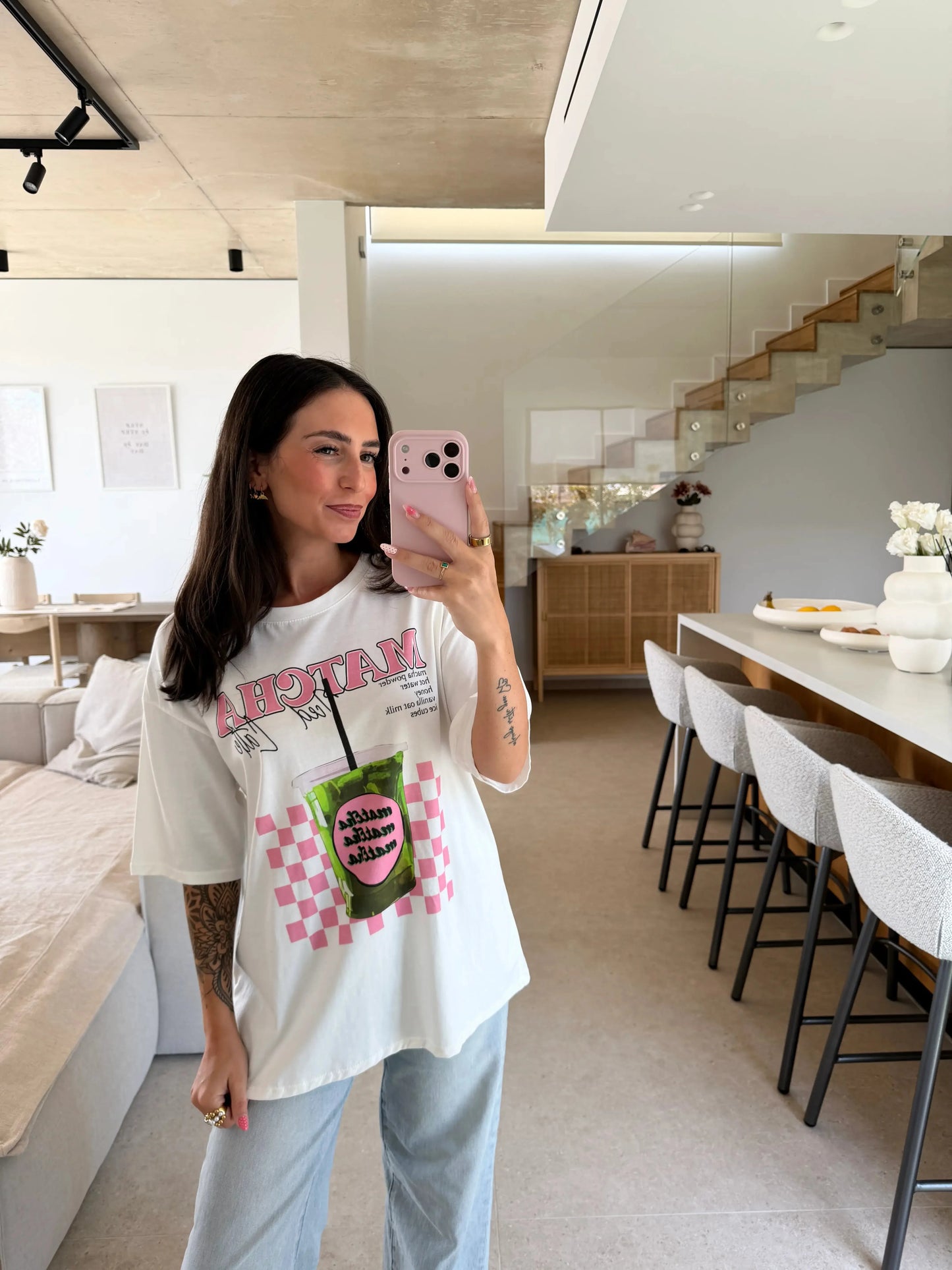 T-Shirt mit Matcha Print – Weiß