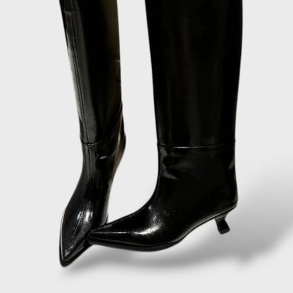 Botas Altas de Cuero con Tacón Bajo